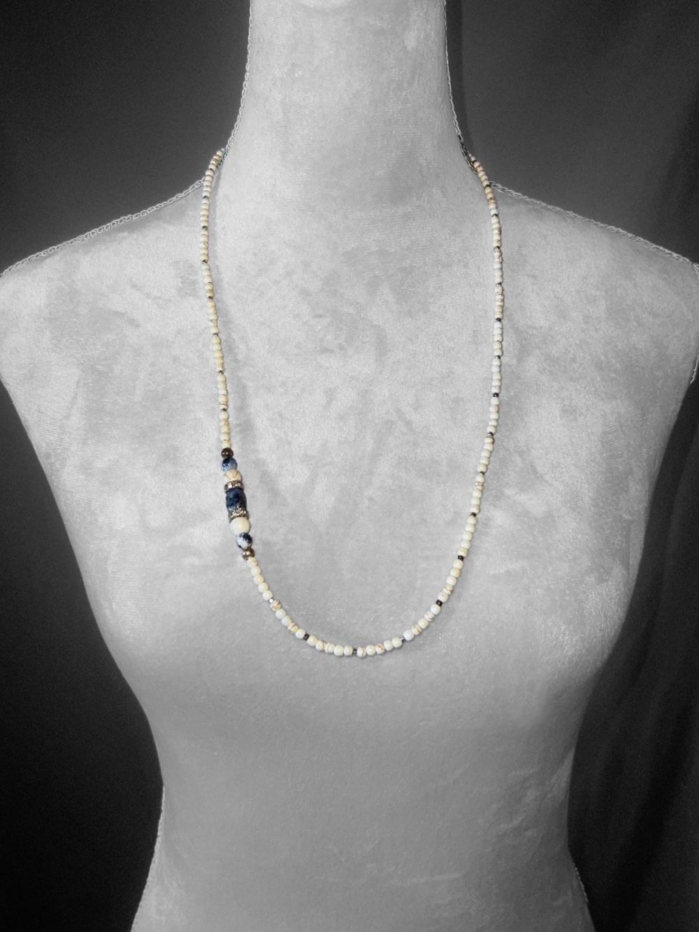 White Howlite & Sodalite Necklace